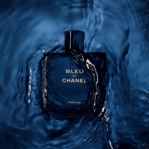 publicité bleu de chanel